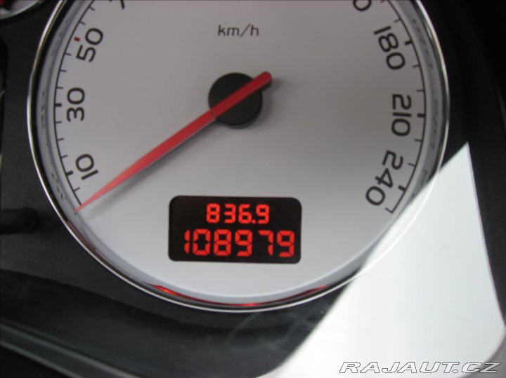 Peugeot 307 1,6 109PS  C-C Dynamique 2006