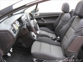 Peugeot 307 1,6 109PS  C-C Dynamique 2006