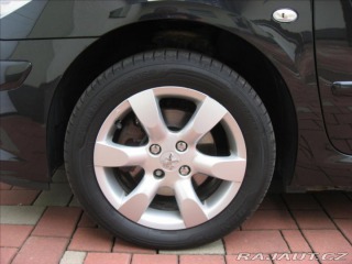 Peugeot 307 1,6 109PS  C-C Dynamique 2006