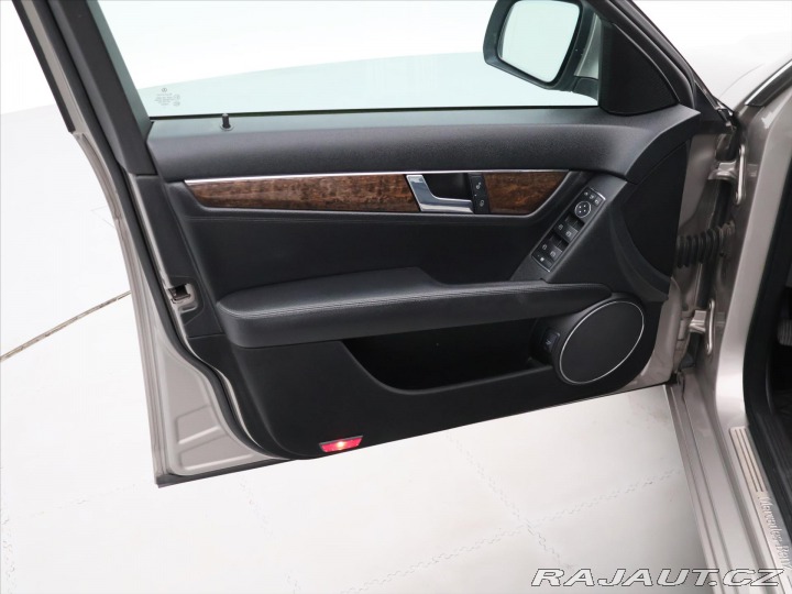 Mercedes-Benz C 2,2 220CDI 125kW  Eleganc 2007