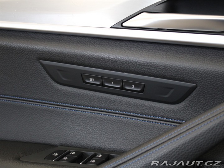 BMW 5 3,0 530xD M-Paket Paměť T 2018