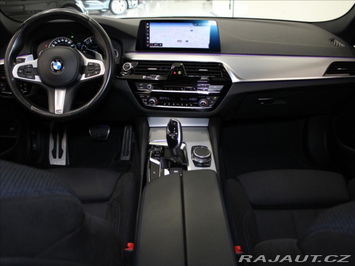 BMW 5 3,0 530xD M-Paket Paměť T 2018