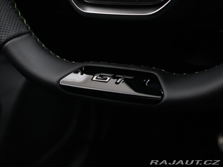 Peugeot 2008 1,2 Hybrid GT Alcant.NOVÝ 2025
