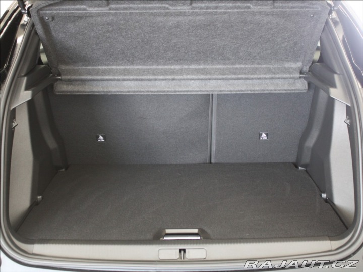 Peugeot 2008 1,2 Hybrid GT Alcant.NOVÝ 2025