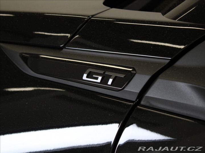 Peugeot 2008 1,2 Hybrid GT Alcant.NOVÝ 2025