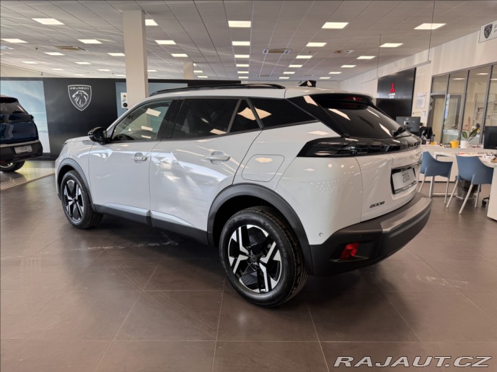 Peugeot 2008 1,2 ALLURE Hybrid 110 e-D 2026