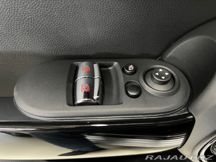 Mini Cooper JCW 170KW, ADAPTIVNÍ PODV 2023