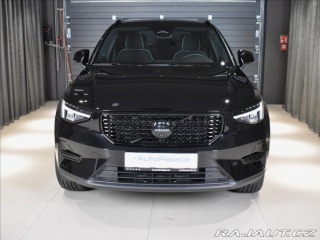Volvo XC40 2,0 B4  Plus Black Editio 2026