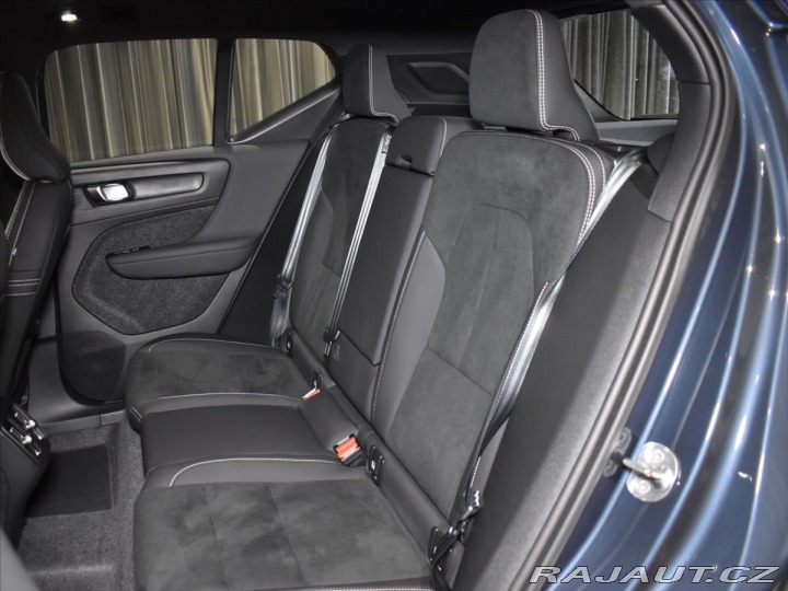 Volvo XC40 2,0 B4 Ultra Pano,BLIS,Be 2025