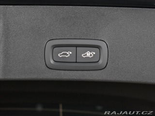 Volvo XC40 2,0 B4 Ultra Pano,BLIS,Be 2025