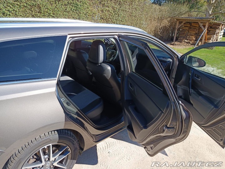 Toyota Auris 1,8   TS Hybrid Executive 2017