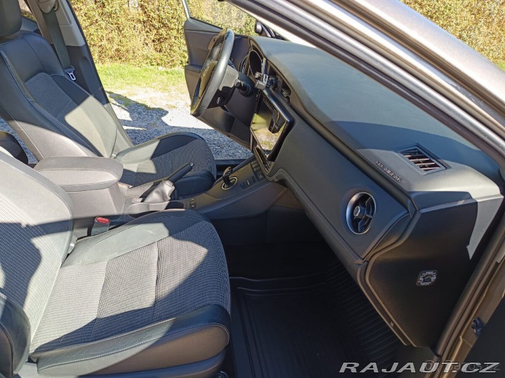 Toyota Auris 1,8   TS Hybrid Executive 2017