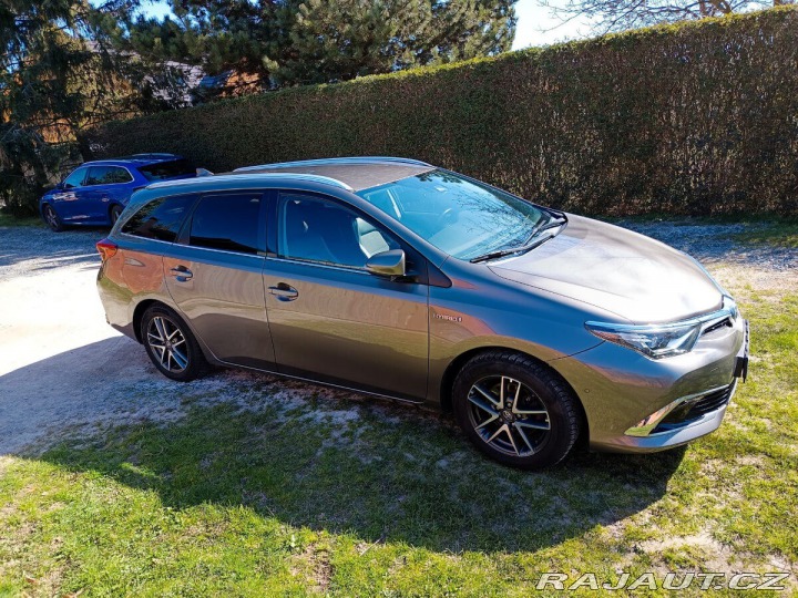 Toyota Auris 1,8   TS Hybrid Executive 2017