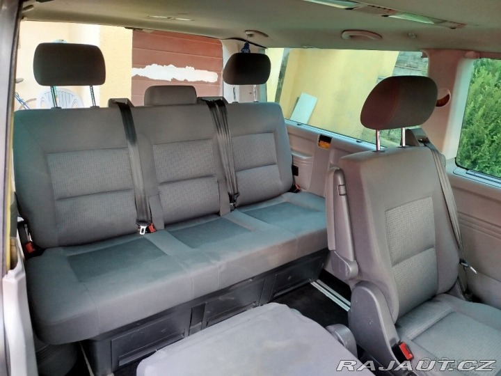 Volkswagen Caravelle  2009