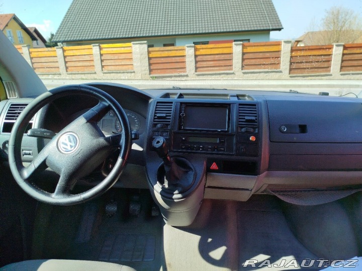 Volkswagen Caravelle  2009