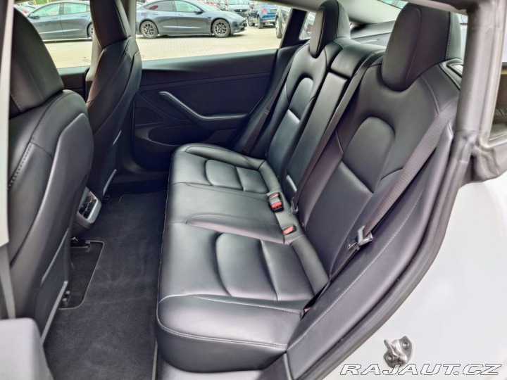 Tesla Model 3 Standard Range 208 kW 2021