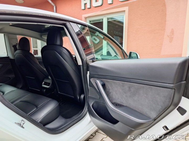 Tesla Model 3 Standard Range 208 kW 2021