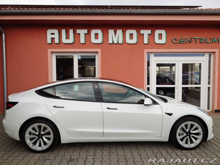 Tesla Model 3 Standard Range 208 kW 2021
