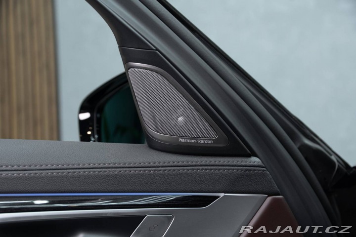 BMW 7 740d xDrive A/T 2019