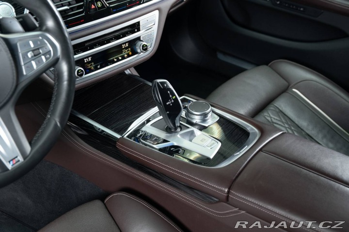 BMW 7 740d xDrive A/T 2019