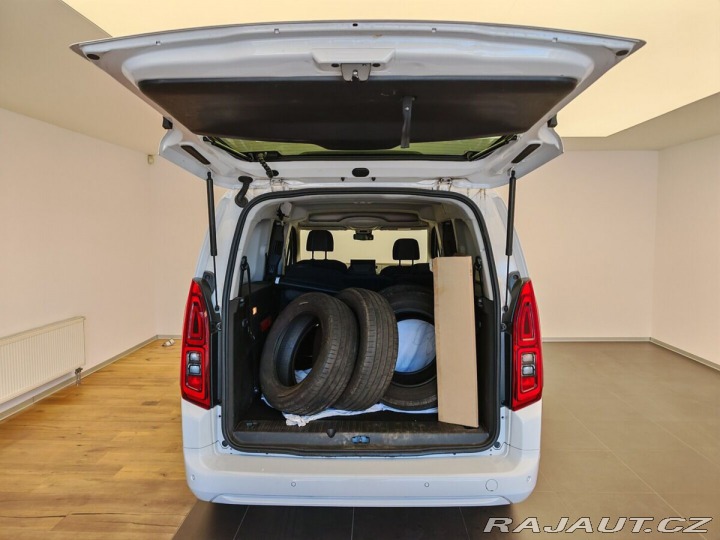 Opel Combo 1.5 CDTI 96 kW Elegance P 2024