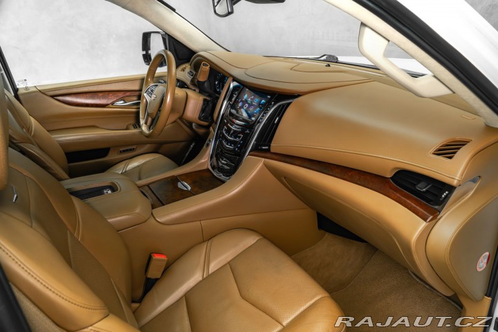 Cadillac Escalade 6,2 Platinum XL Masáže 2016