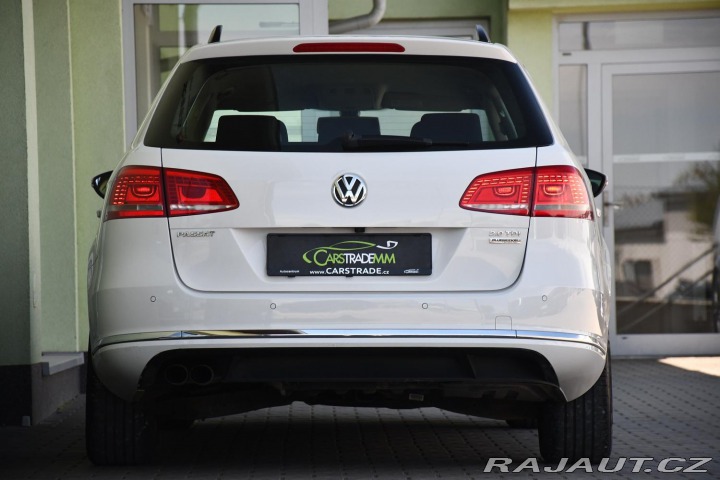 Volkswagen Passat 2.0TDi ČR VÝHŘEV PDC 2013