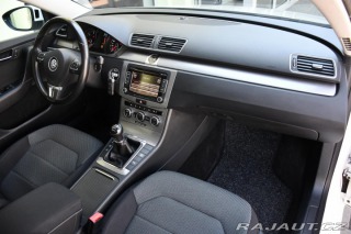 Volkswagen Passat 2.0TDi ČR VÝHŘEV PDC 2013