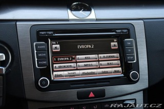 Volkswagen Passat 2.0TDi ČR VÝHŘEV PDC 2013