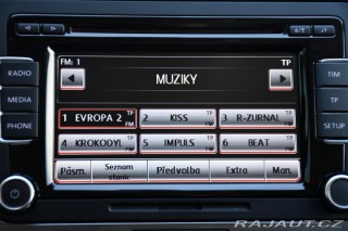 Volkswagen Passat 2.0TDi ČR VÝHŘEV PDC 2013