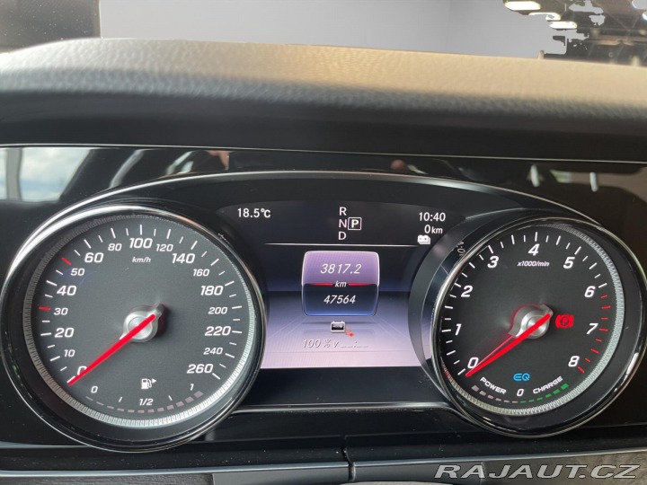 Mercedes-Benz E E 300 e sedan 2020