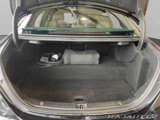 Mercedes-Benz E E 300 e sedan 2020