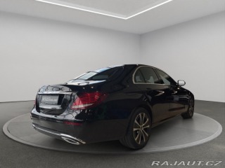 Mercedes-Benz E E 300 e sedan 2020