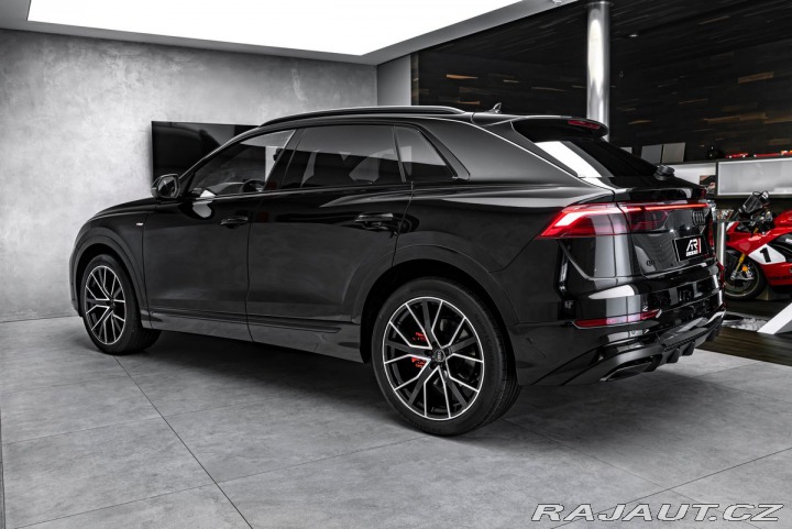 Audi Q8 50TDI Sline Laser Masáže 2026