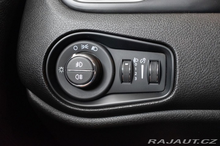 Jeep Renegade 1.6 MultiJet REZERVACE 2016