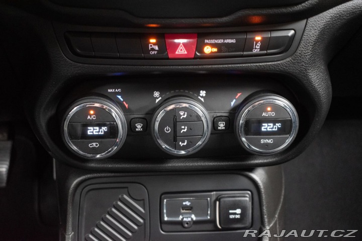 Jeep Renegade 1.6 MultiJet REZERVACE 2016
