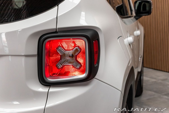 Jeep Renegade 1.6 MultiJet REZERVACE 2016