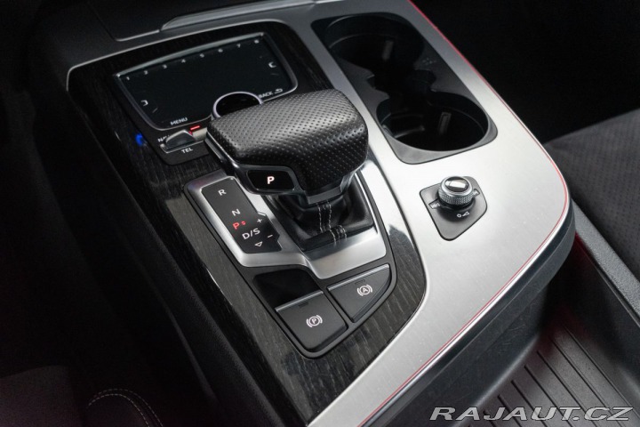 Audi Q7 3.0TDI AIR*S-LINE*TAŽNÉ*7 2015