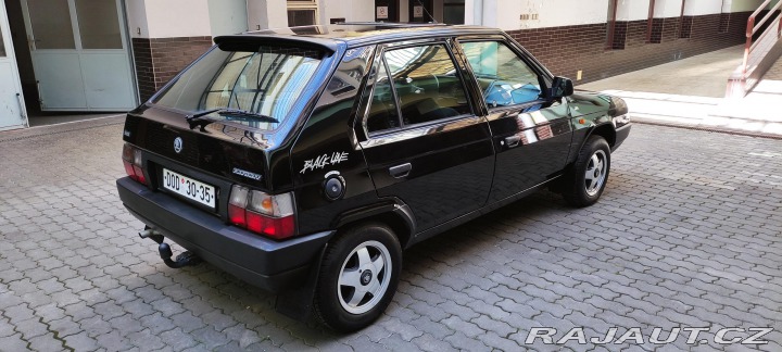 Škoda Favorit Black Line 1993