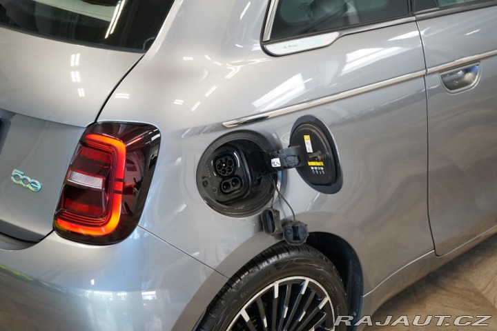 Fiat 500e LA PRIMA*PANO*LED*CARPLAY 2021