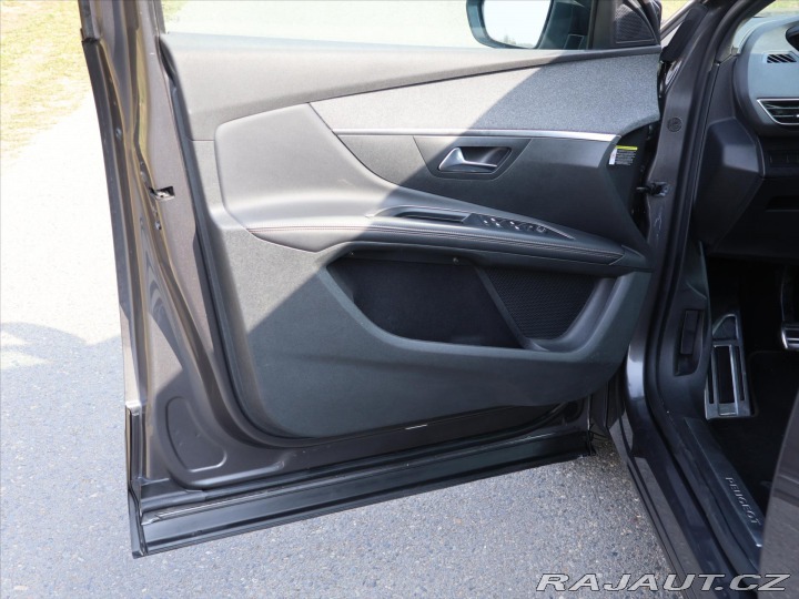 Peugeot 5008 1,2 PT 96kW GT-Line 7-Mís 2019