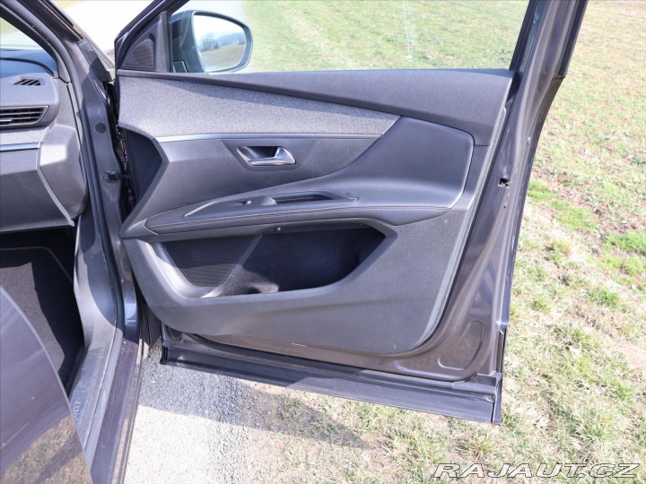 Peugeot 5008 1,2 PT 96kW GT-Line 7-Mís 2019