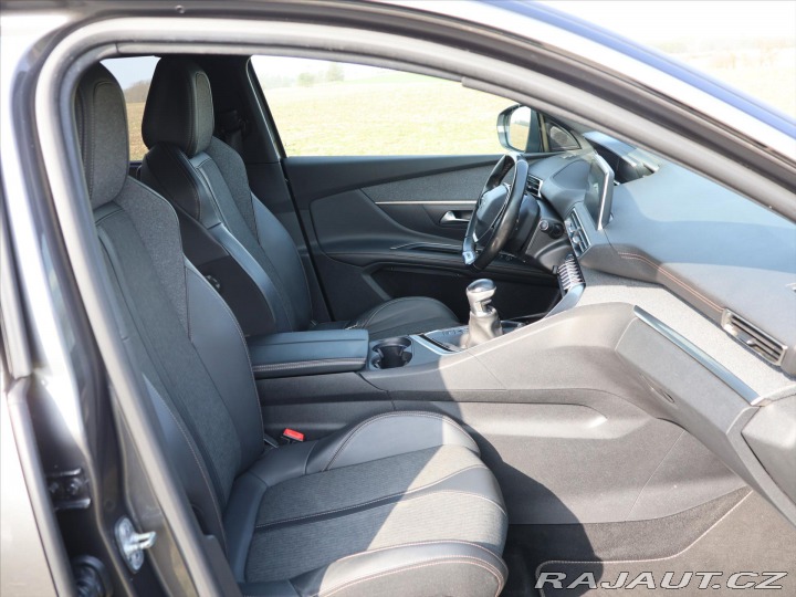 Peugeot 5008 1,2 PT 96kW GT-Line 7-Mís 2019