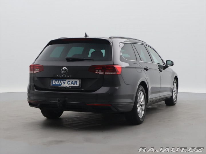 Volkswagen Passat 2,0 TDI 110kW DSG Busines 2023