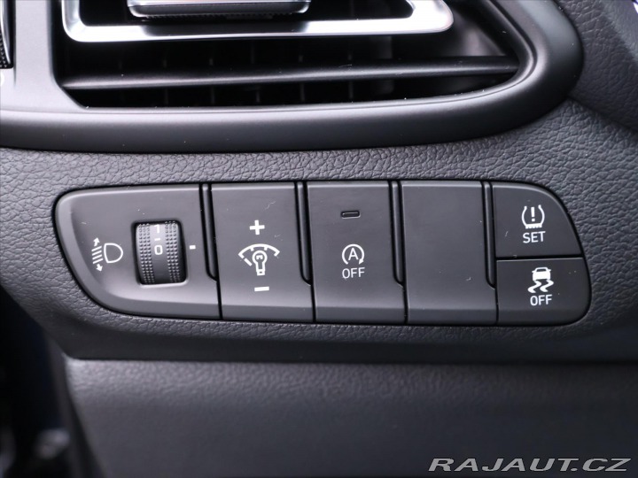 Hyundai i30 1,0 T-GDI 88kW DCT Smart 2024