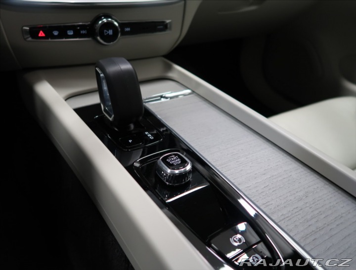 Volvo S60 2,0 B5 AWD ULTIMATE 1. MA 2023