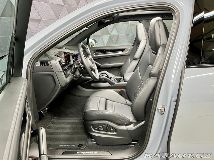 Porsche Cayenne S V8 AWD SPORT DESIGN, VZ 2025