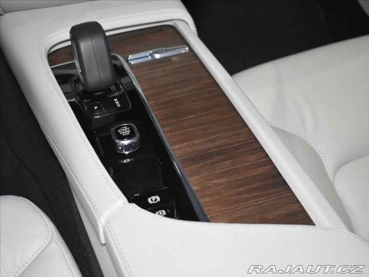 Volvo V90 2,0 CC PRO D5 AWD 2021