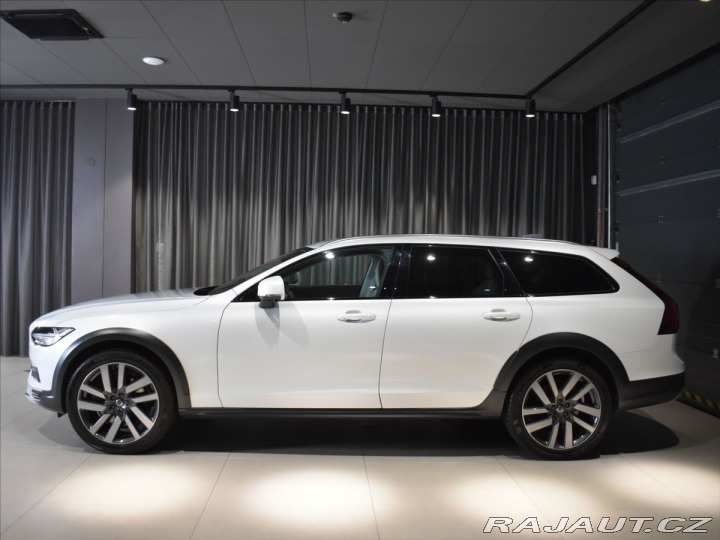 Volvo V90 2,0 CC PRO B4 AWD 2021