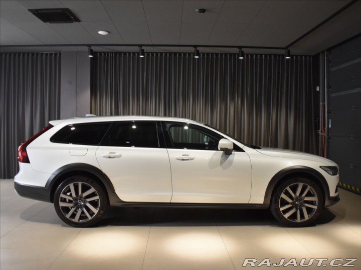 Volvo V90 2,0 CC PRO B4 AWD 2021